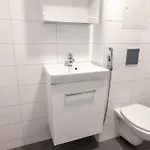 2ndhomes Cozy 1br W/ Balcony Next To Tram Stop דירה *